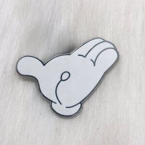 🔮 5/$25 Disney Mickey Mouse Glove‎ Pin